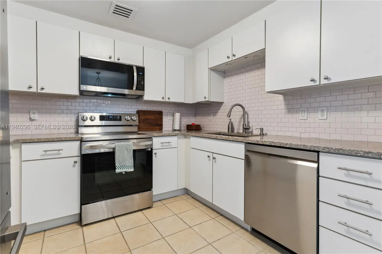 1250 S Miami Ave # 2106, Miami FL 33130