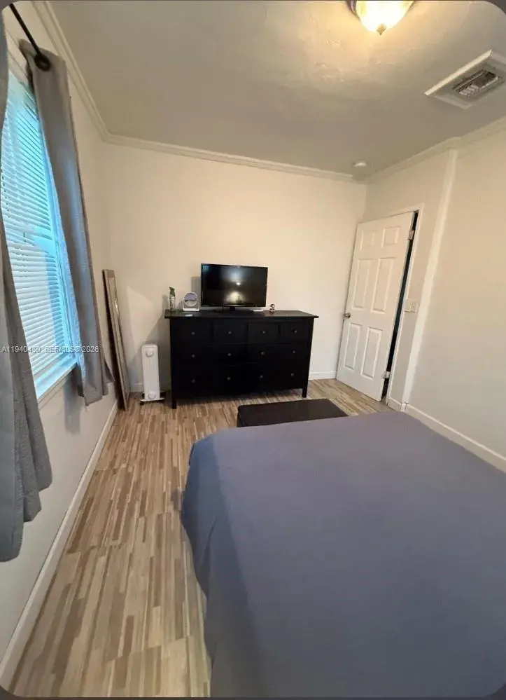1715 NW 13th St, Fort Lauderdale FL 33311