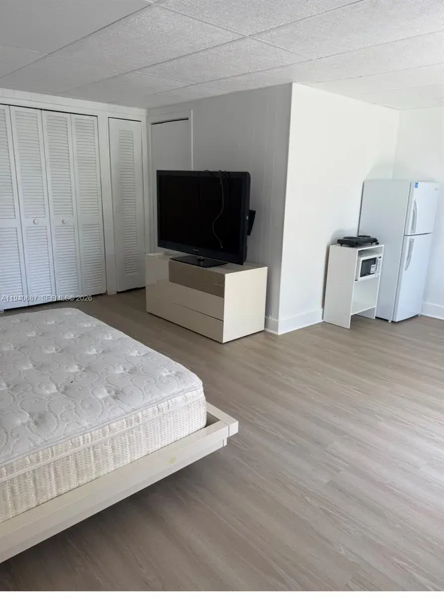 2036 NE 21st Ave # 3, Fort Lauderdale FL 33305