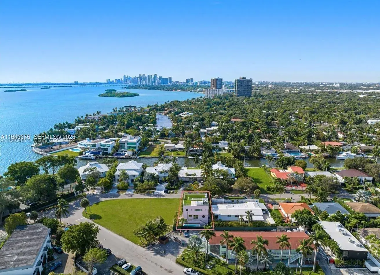 1065 NE Little River Dr, Miami FL 33138
