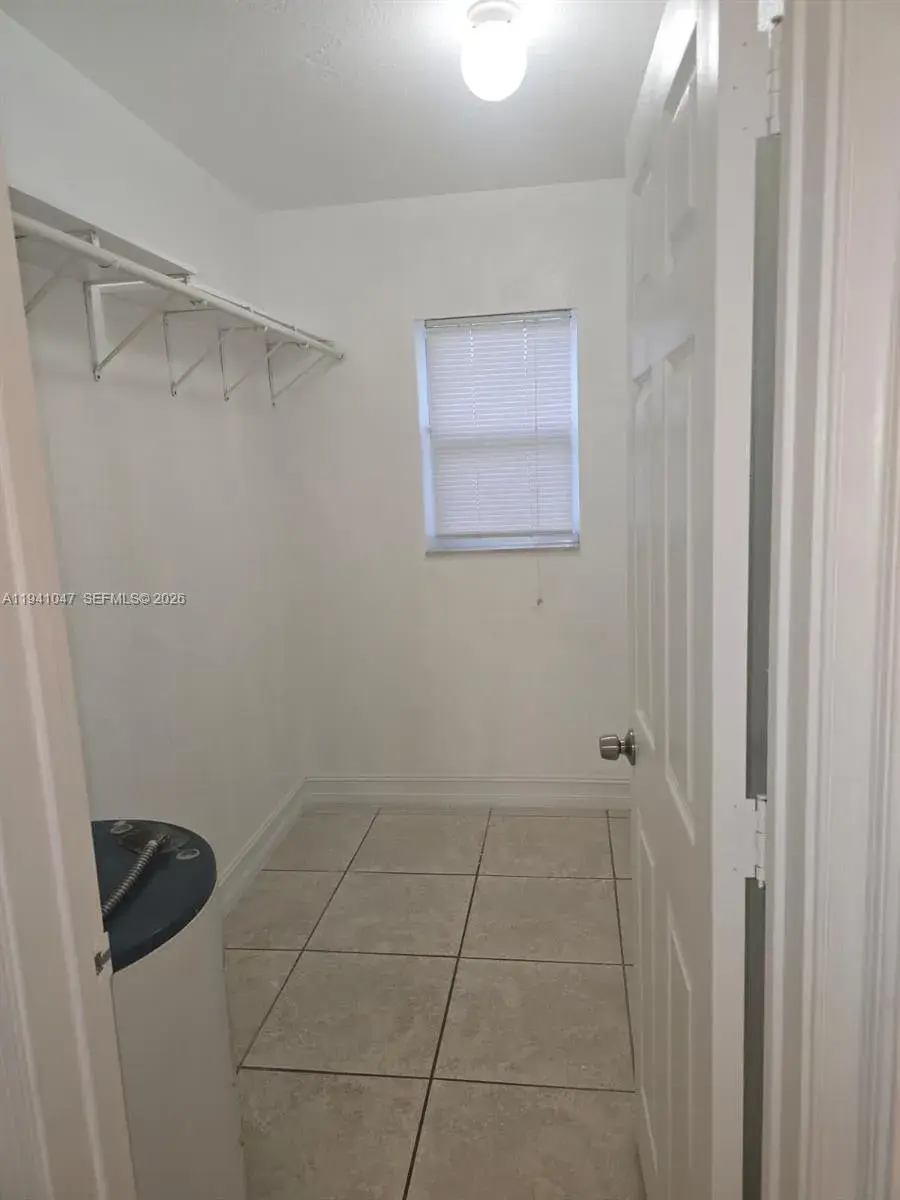 3260 NE 19th AVE Apt 2, Hollywood FL 33306