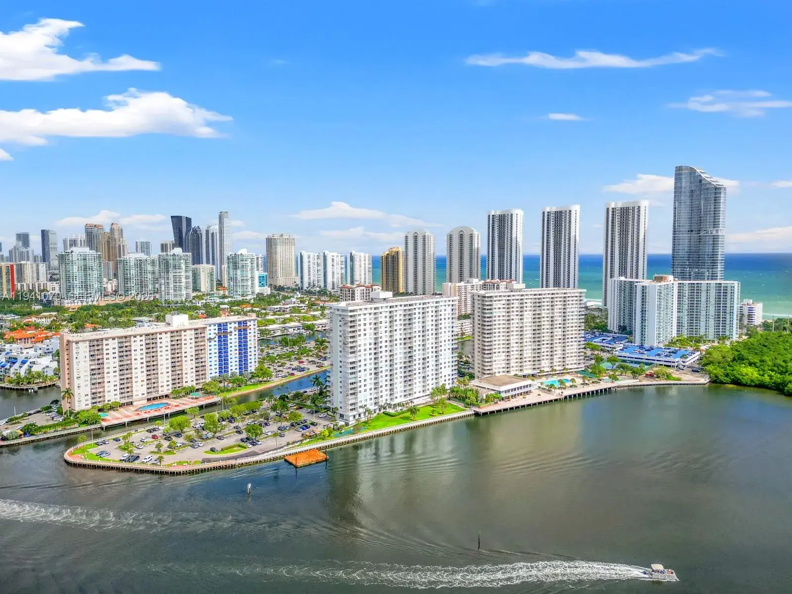 2 bedroom 2 bath for sale at 500 Bayview Drive, Sunny Isles Beach FL 33160