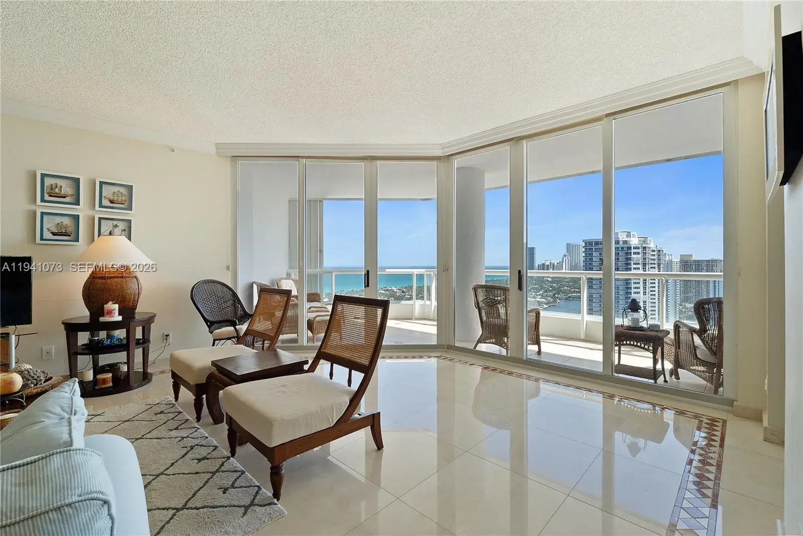 3 bedroom 2 bath Residential Lease for rent at 21050 Point Pl # 2702, Aventura FL 33180
