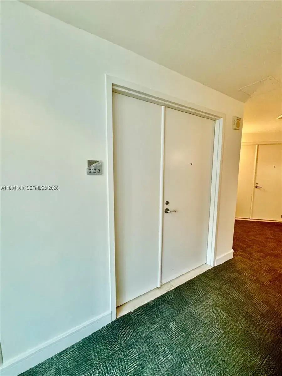 3131 NE 188th St # 1213, Aventura FL 33180