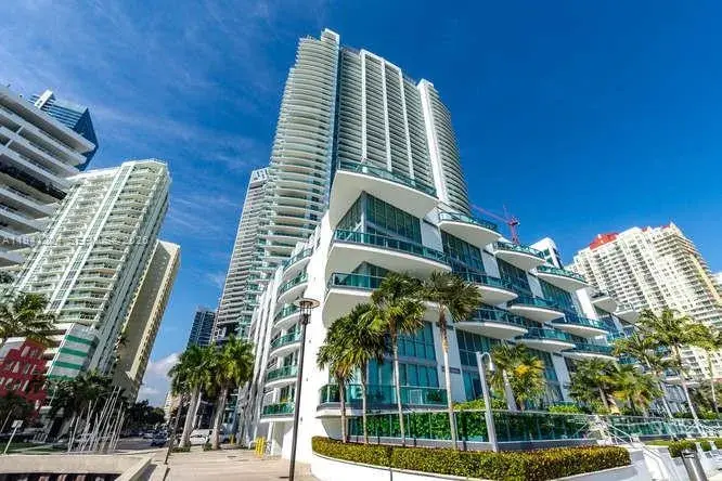 2 bedroom 2 bath Residential for sale at 1331 Brickell Bay DR. # 501, Miami FL 33131