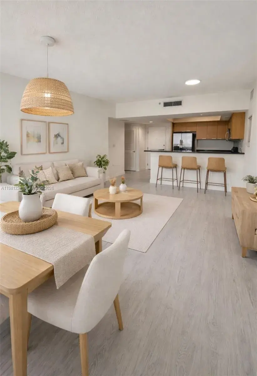 2 bedroom 2 bath Residential for sale at 140 S Dixie Hwy # 707, Hollywood FL 33020