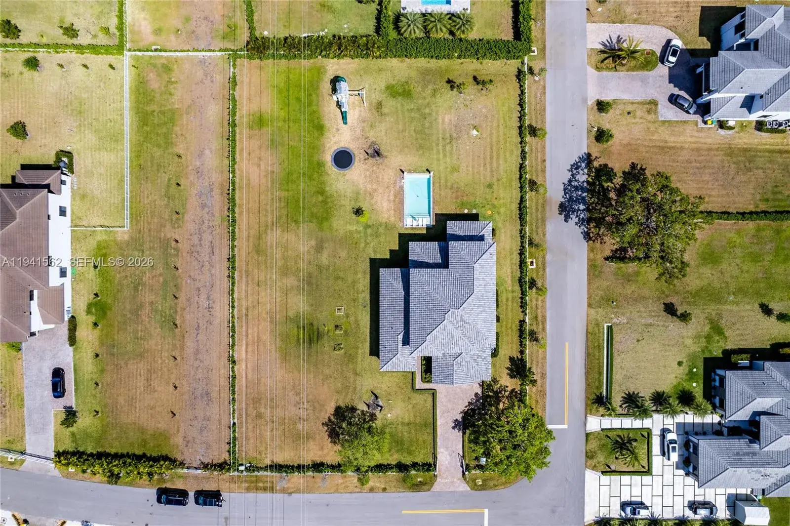 15821 SW 49th St, Southwest Ranches FL 33331