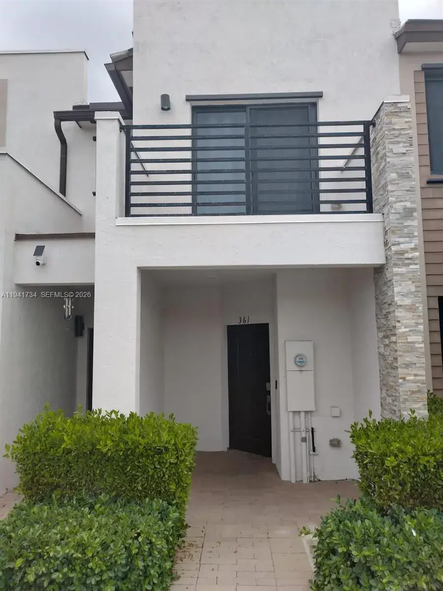 3 bedroom 2 bath Residential for sale at 361 NE 208th Ter, Miami FL 33179