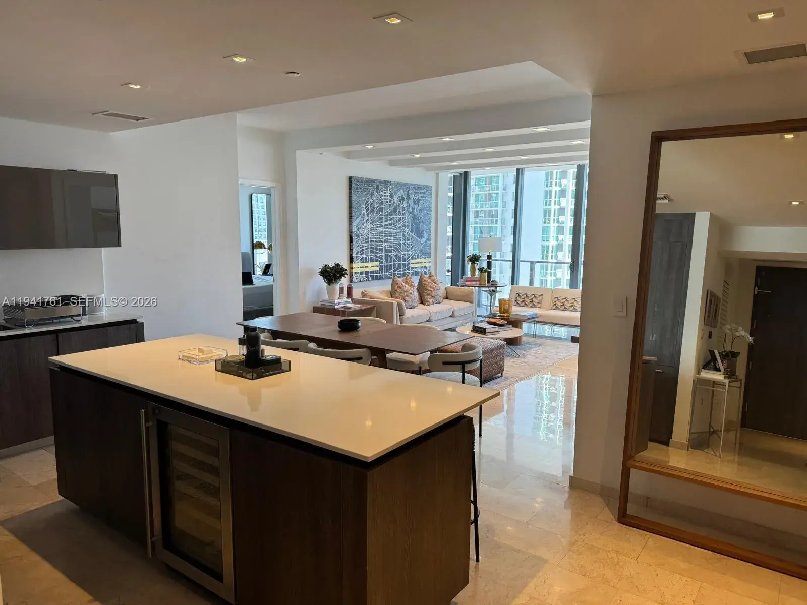 68 SE 6th St # 1109, Miami FL 33131 photo 3