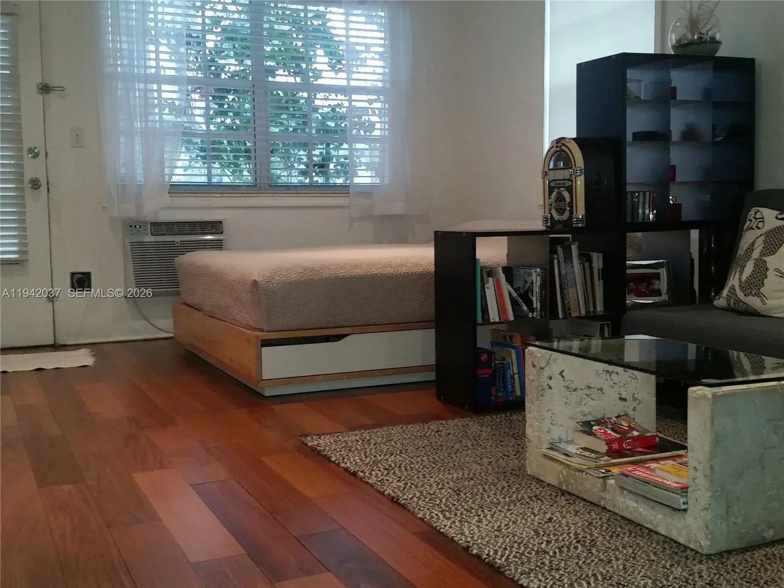 717 Espanola Way # 205, Miami Beach FL 33139