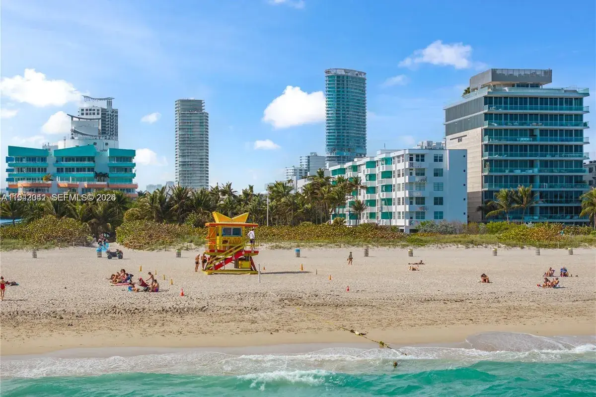301 Ocean Dr # 302, Miami Beach FL 33139