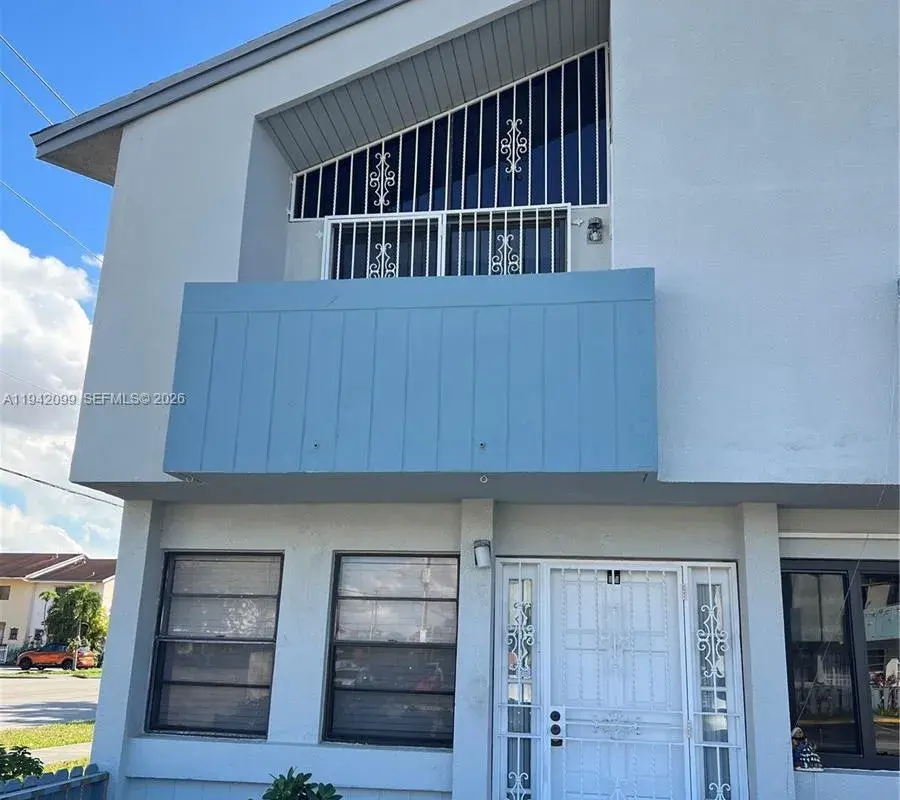 5800 W 18th Ave # 4, Hialeah FL 33012