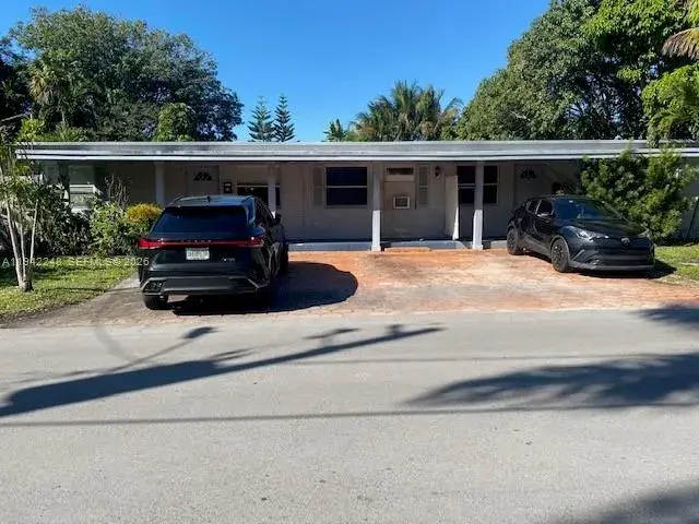 1 bedroom 1 bath Residential Lease for rent at 100 SE 3 Ave # 3, Hallandale Beach FL 33009