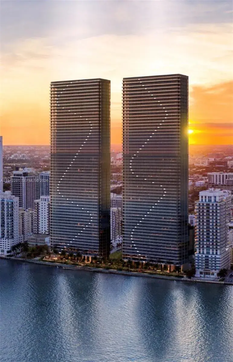 5 bedroom 4 bath Residential for sale at 700 NE 24 # 907, Miami FL 33137