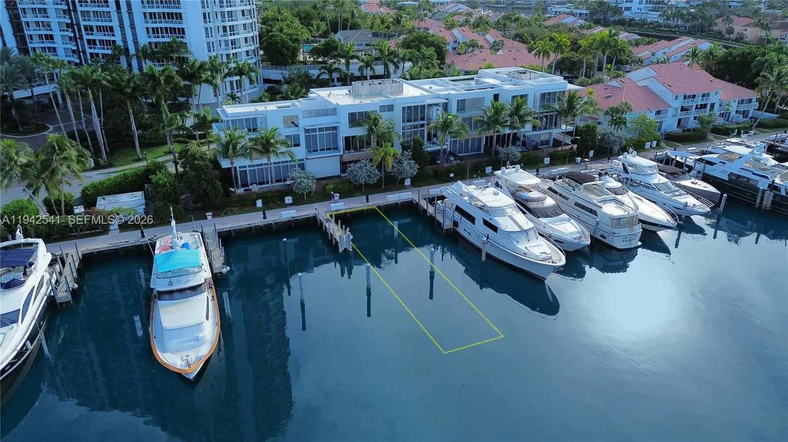 3601 NE 207th St #E62, Aventura FL 33180