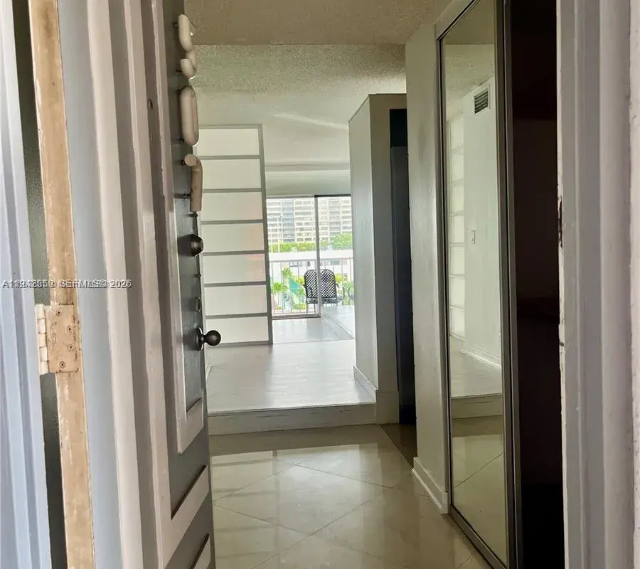 1650 NE 115th St # 507, Miami FL 33181