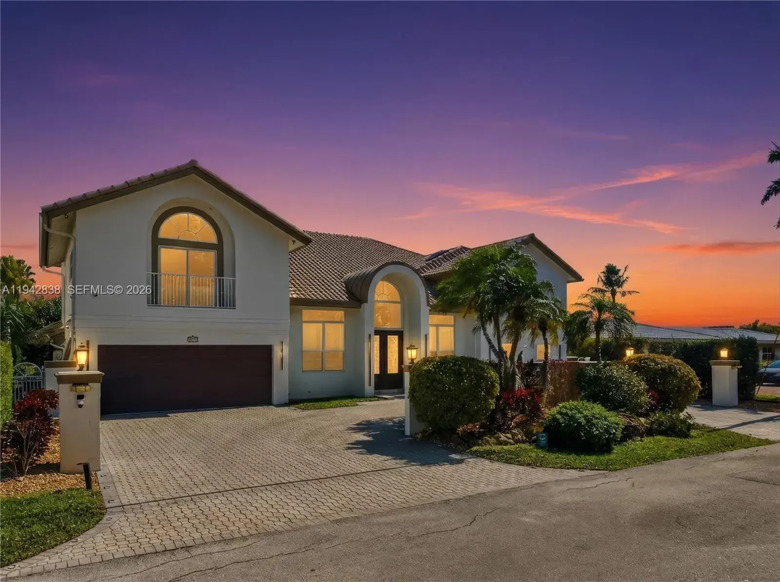 4 bedroom 5 bath Residential for sale at 4130 NE 23rd Ave, Lighthouse Point FL 33064