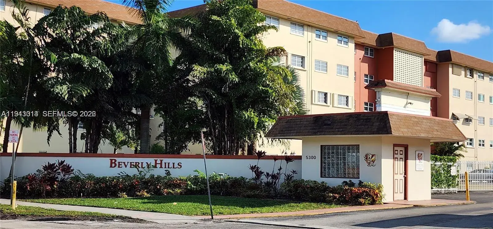 5300 Washington St # P132, Hollywood FL 33021