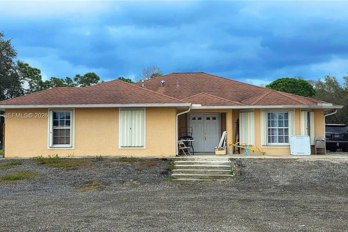 355 N Lindero ST, Clewiston FL 33440