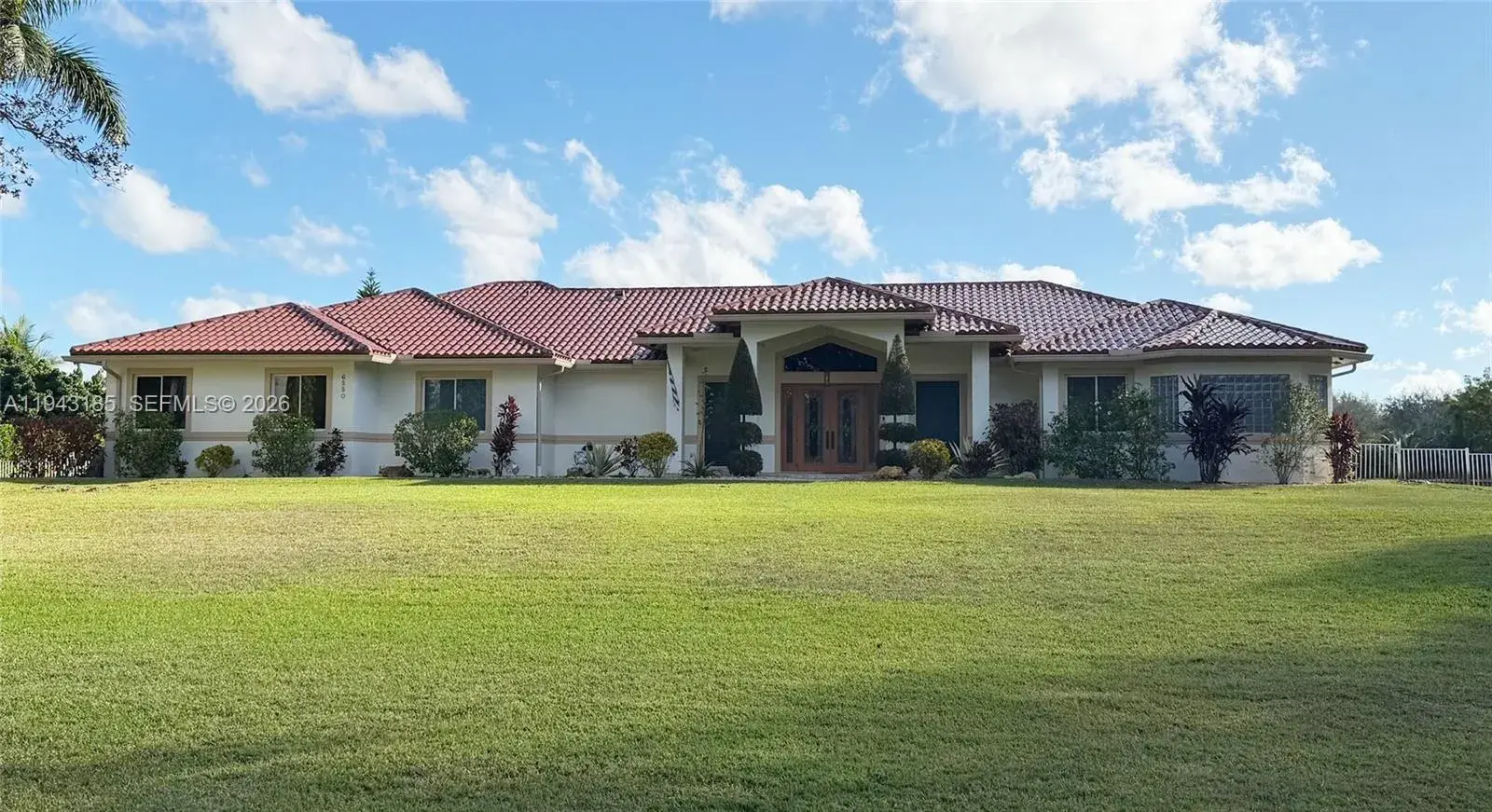 4 bedroom 3 bath Residential for sale at 6550 SW 183rd Way, Southwest Ranches FL 33331