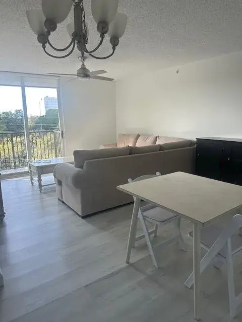 520 SE 5th Ave # 1307, Fort Lauderdale FL 33301