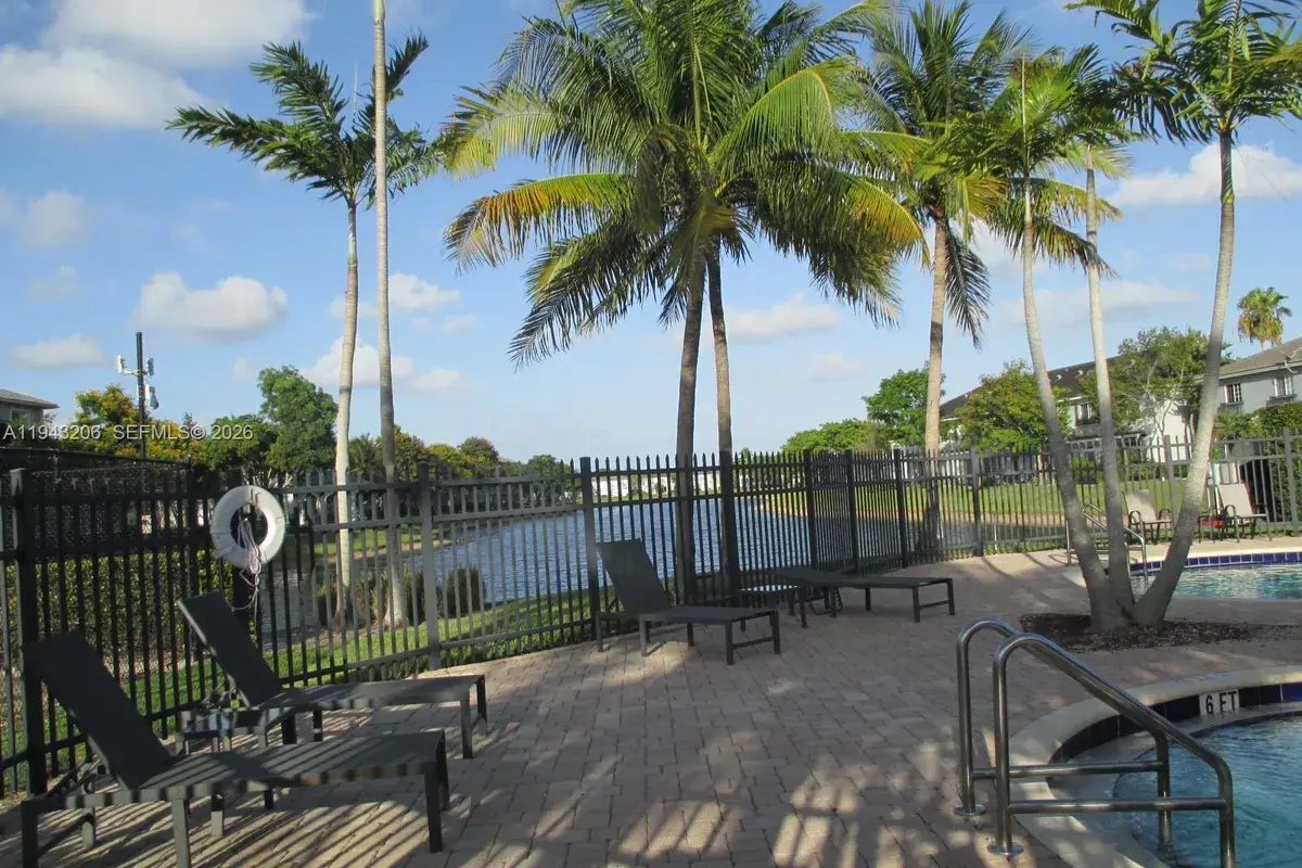 3417 NW 13th St, Lauderhill FL 33311
