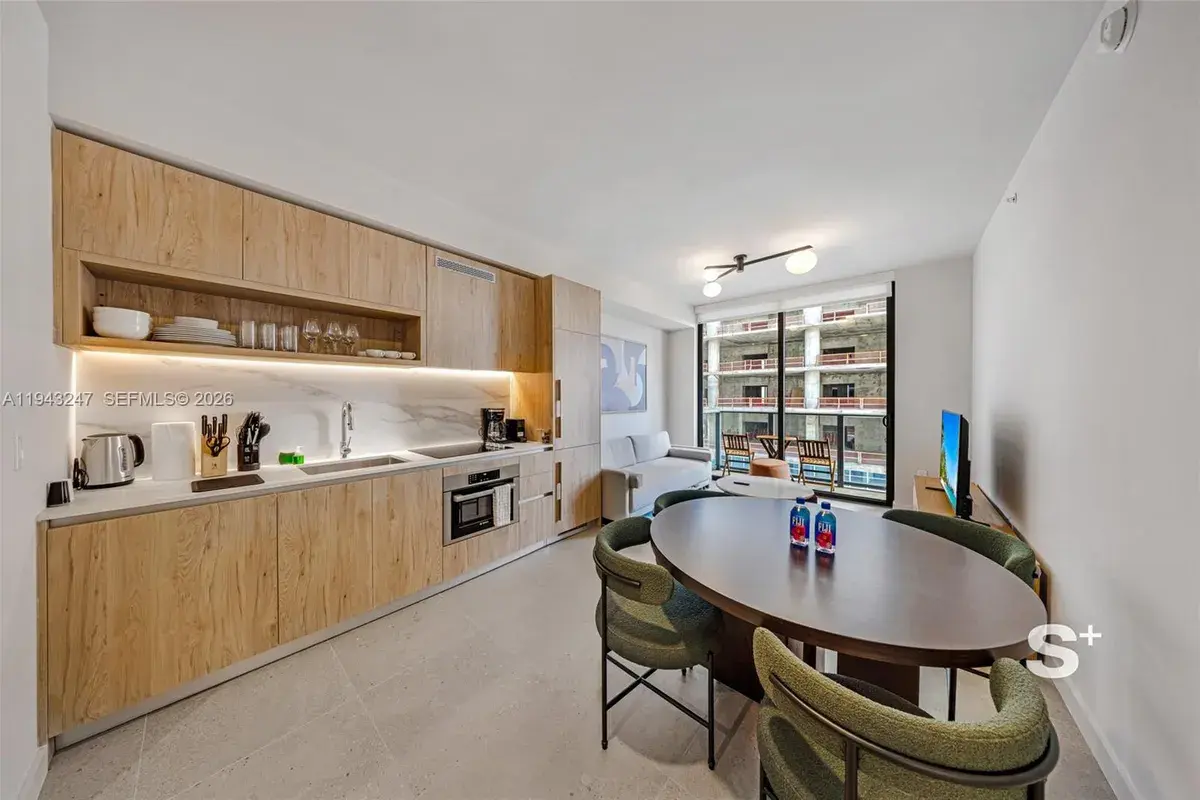 11 NE 6th St # 2903, Miami FL 33132