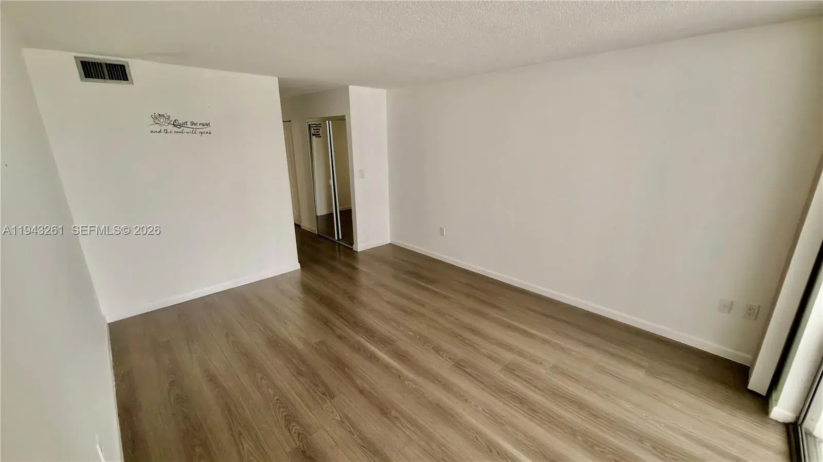 2750 NE 183rd St # 906, Aventura FL 33160