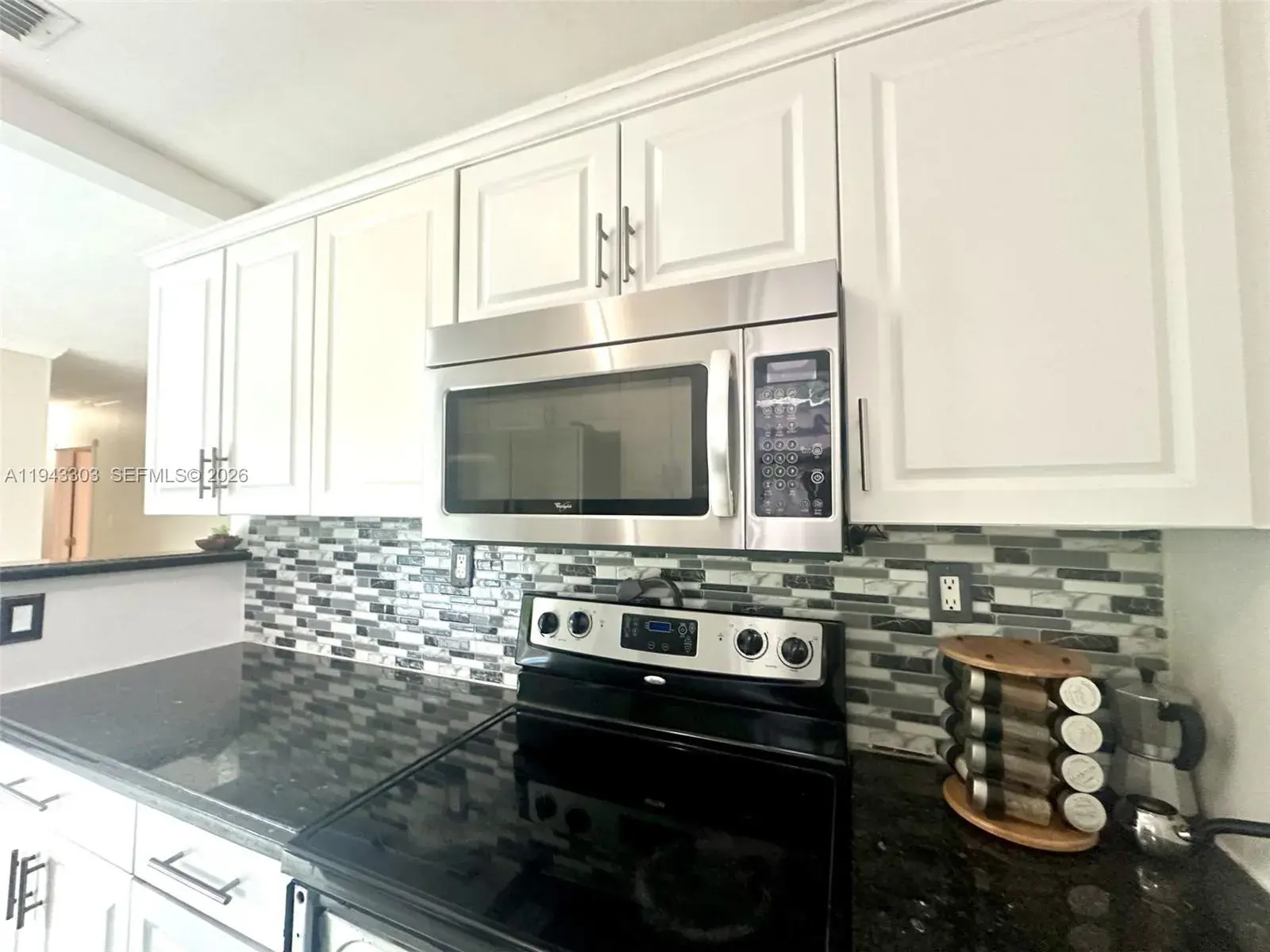 7021 Scott St., Hollywood FL 33024