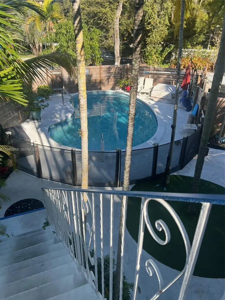 2 bedroom 1 bath Residential Lease for rent at 225 SE 16th Ave # 8, Fort Lauderdale FL 33301
