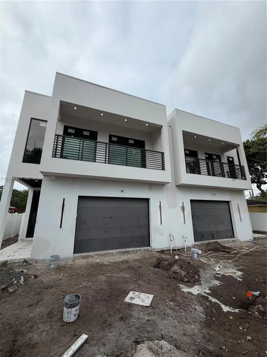 1135 NE 11th Ave, Fort Lauderdale FL 33304