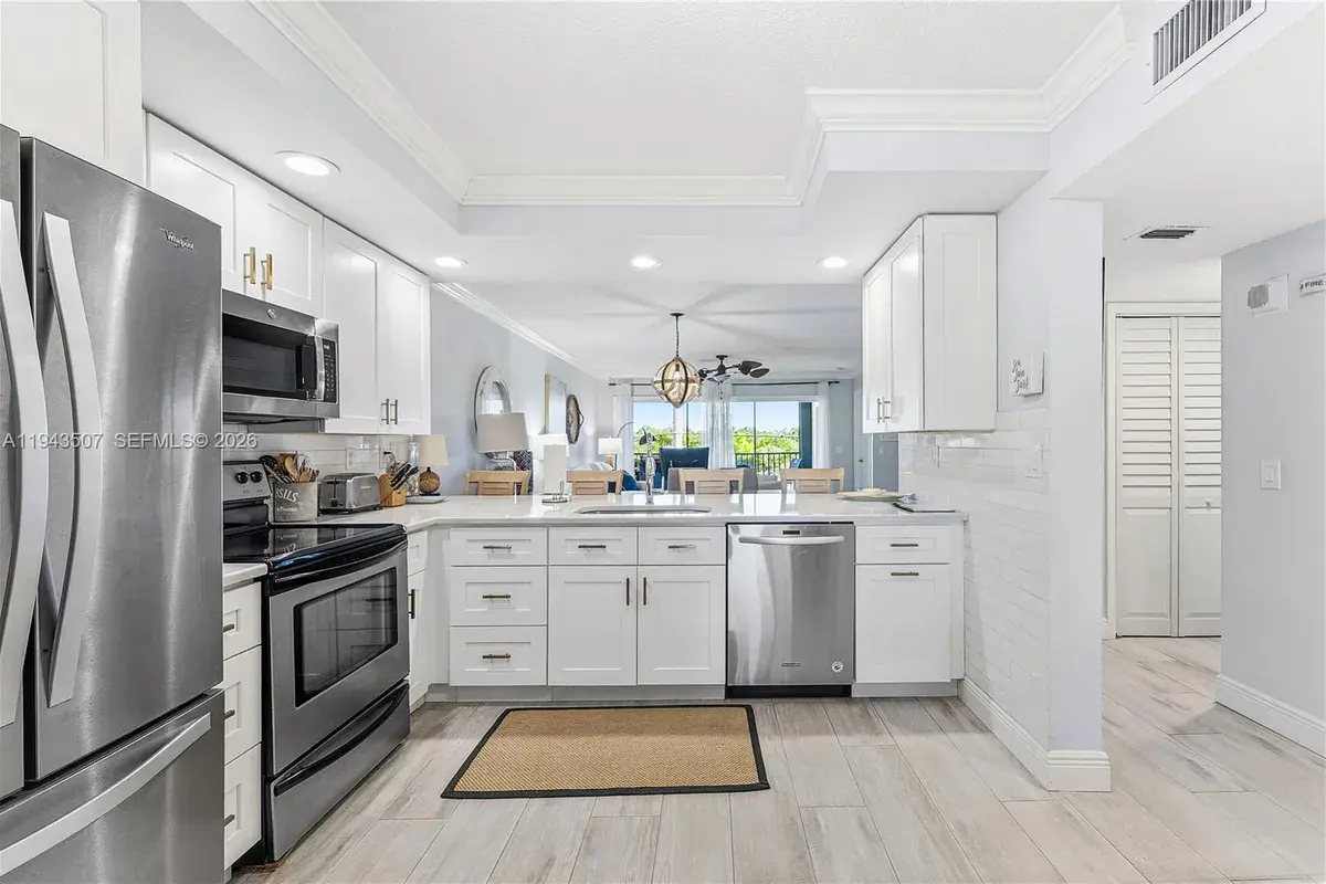 275 Palm Ave, Jupiter FL 33477