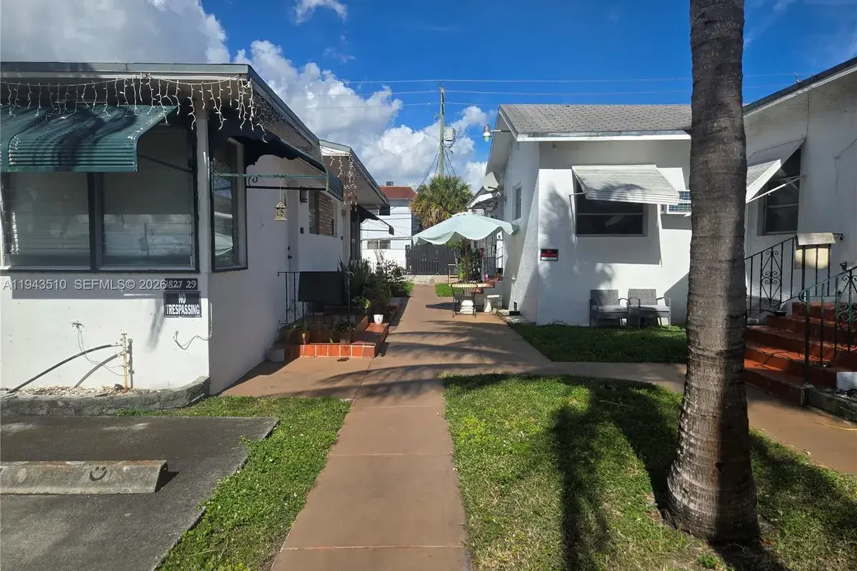 1825 Lincoln St # 7, Hollywood FL 33020