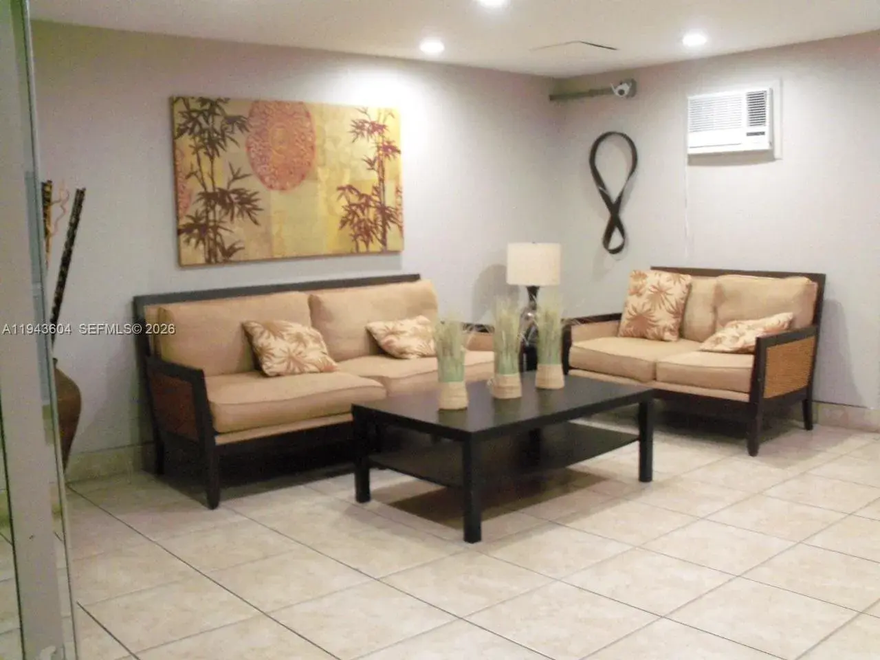 300 NE 14th Ave # 206, Hallandale Beach FL 33009