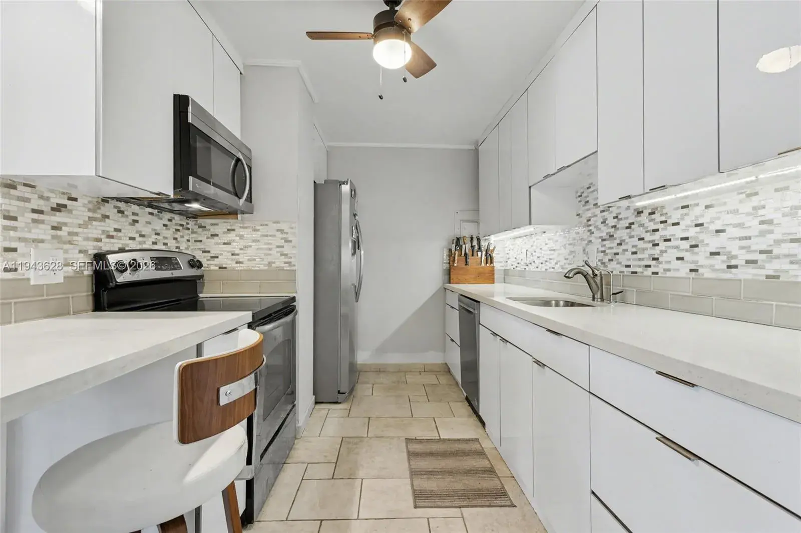 2 bedroom 2 bath Residential for sale at 211 S Ocean Dr # 205, Hollywood FL 33019