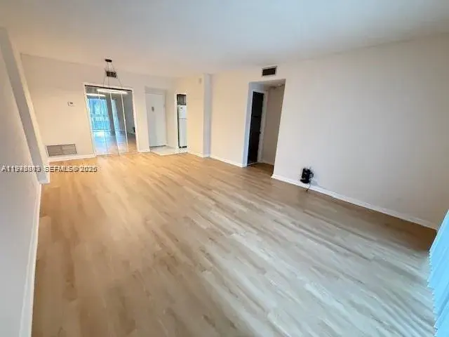 4200 Hillcrest Dr # 206, Hollywood FL 33021