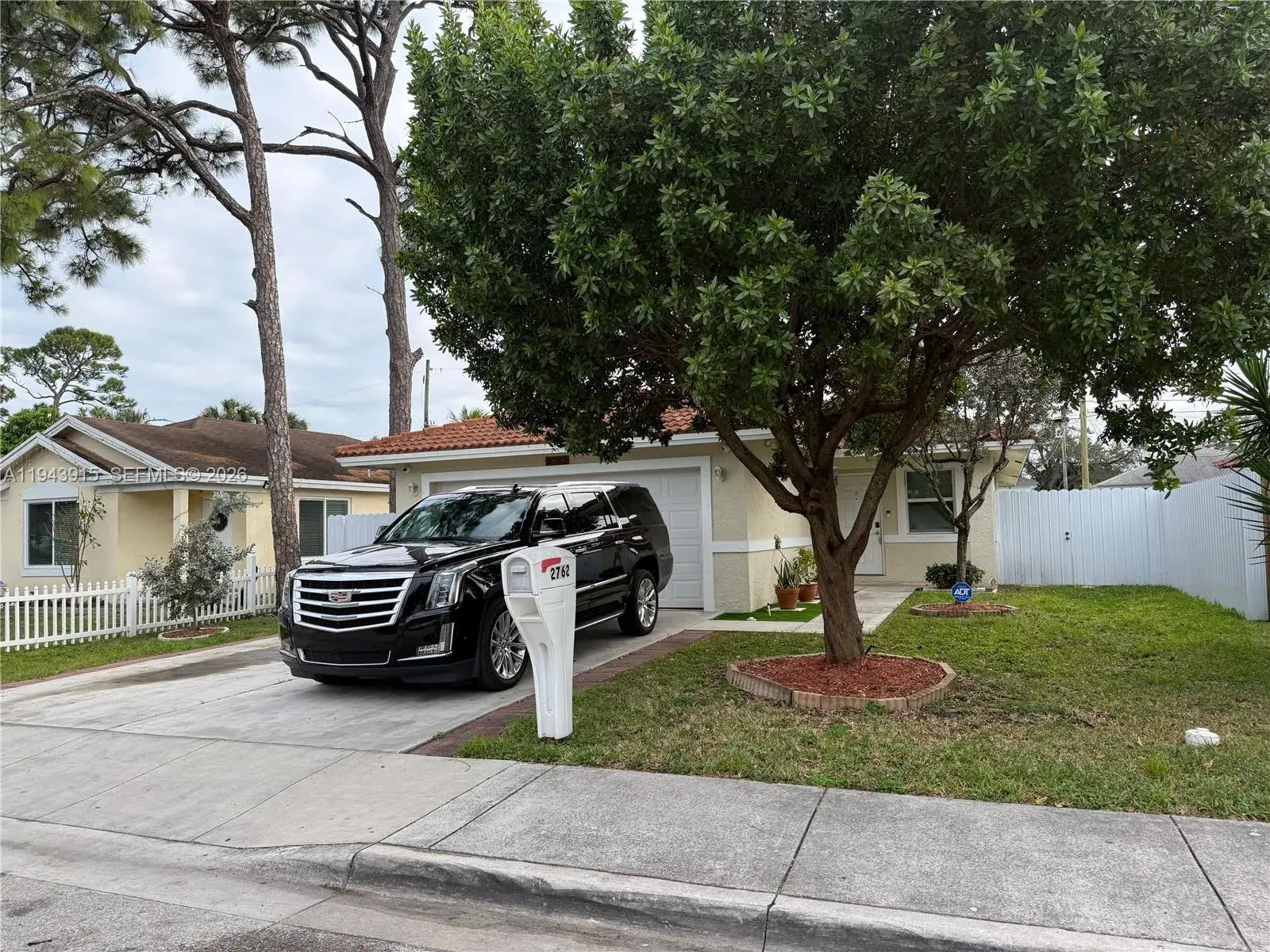 3 bedroom 2 bath Residential for sale at 2762 NW 9th Ct, Fort Lauderdale FL 33311