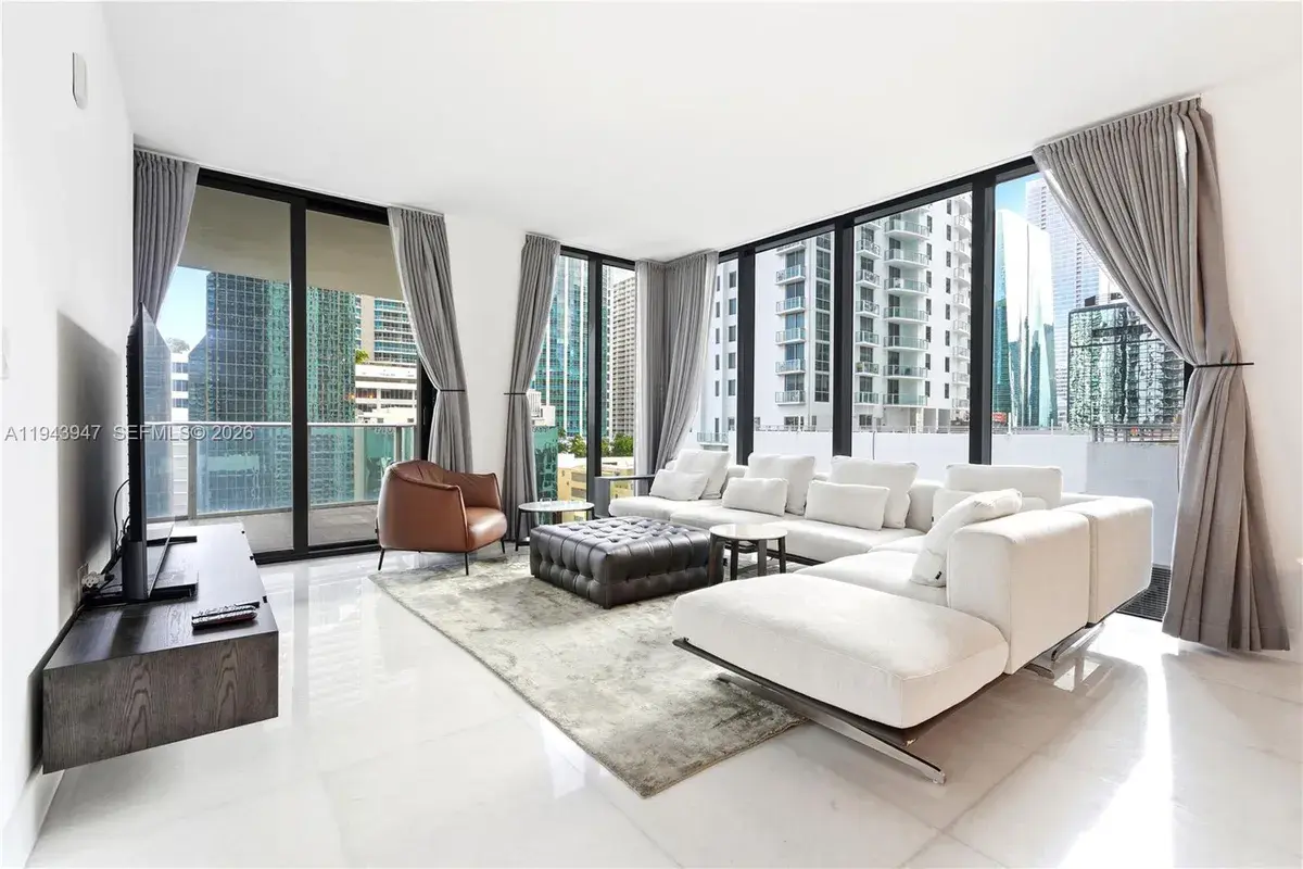 1010 Brickell Ave # 1405, Miami FL 33131