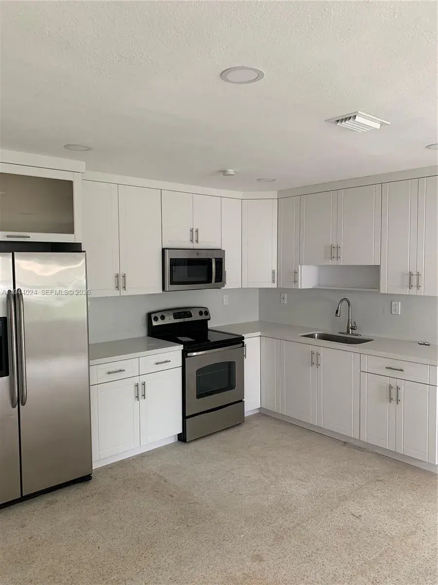 6740 Park St # 1, Hollywood FL 33024