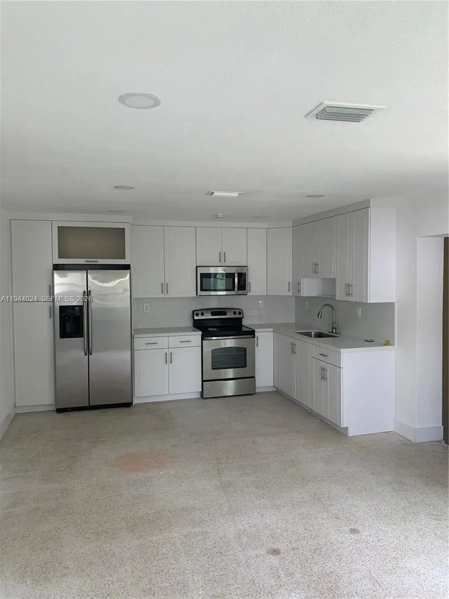 6740 Park St # 1, Hollywood FL 33024