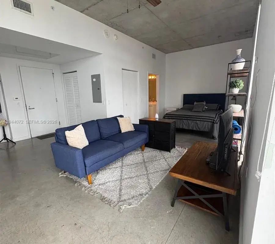 151 SE 1st St # 3404, Miami FL 33131