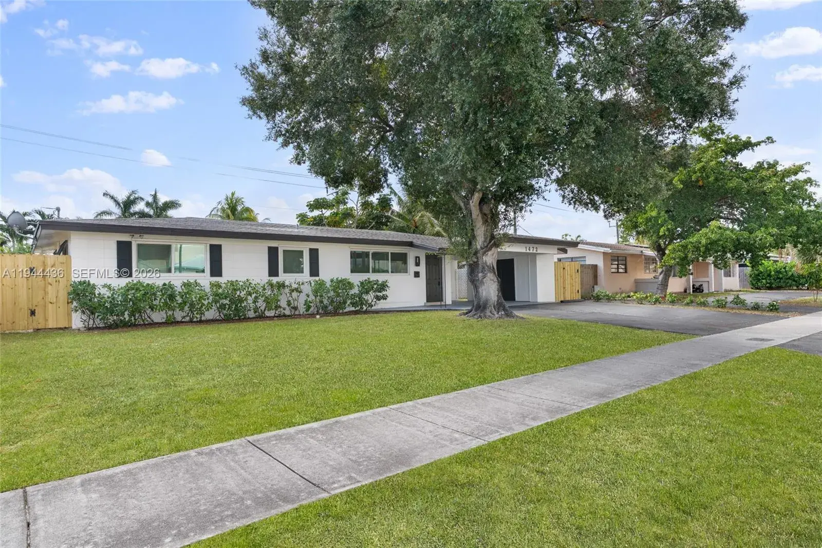 1472 NE 62nd St, Fort Lauderdale FL 33334