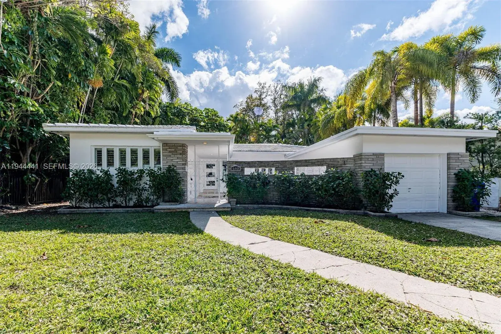 2 bedroom 2 bath Residential Lease for rent at 680 NE 57th St, Miami FL 33137