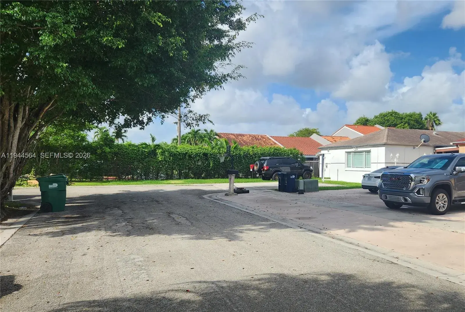 3 bedroom 2 bath Residential for sale at 8254 SW 147th Pl, Miami FL 33193
