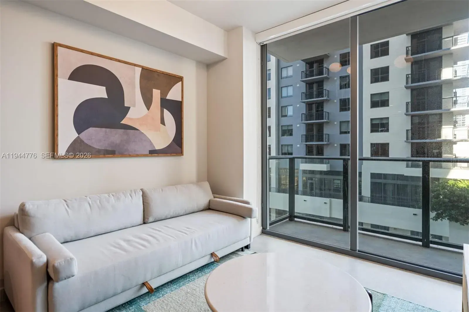 11 NE 6th # 1210, Miami FL 33132