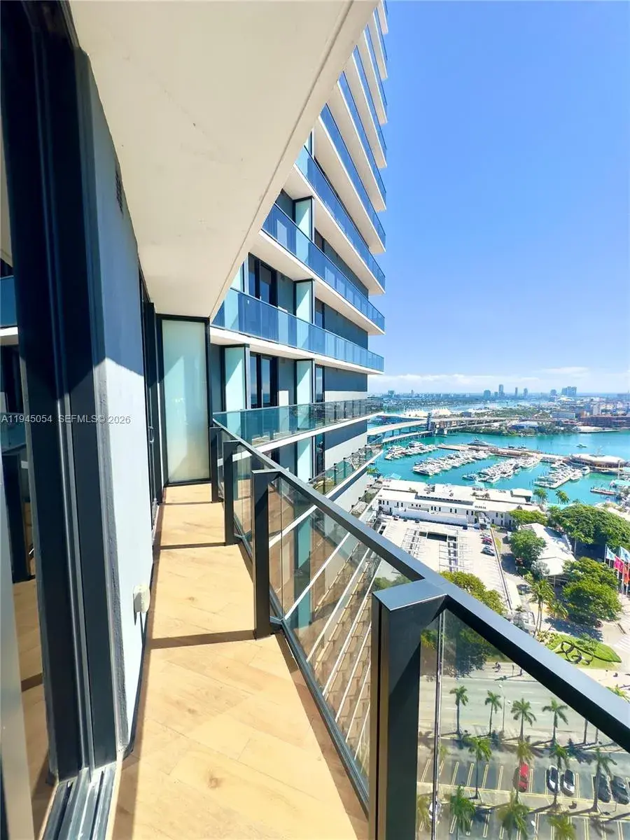 398 NE 5th St # 2114, Miami FL 33132