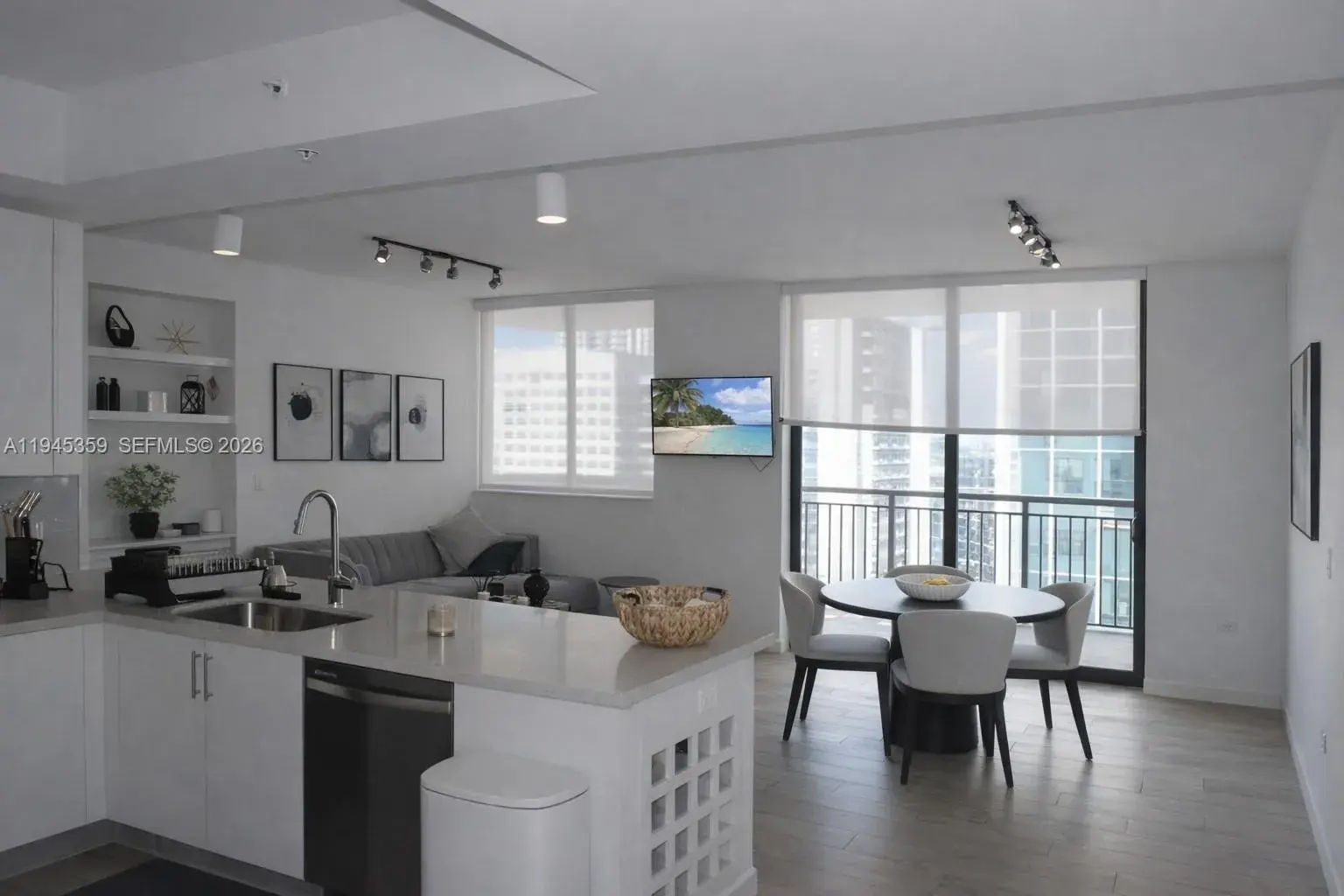 2 bedroom 2 bath Residential Lease for rent at 999 SW 1st Ave # 2214, Miami FL 33130