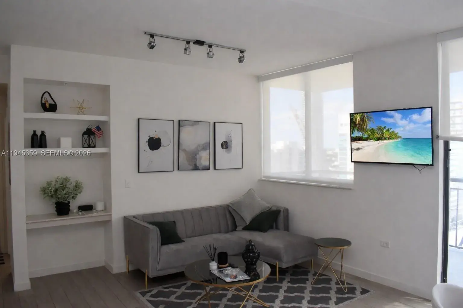 999 SW 1st Ave # 2214, Miami FL 33130
