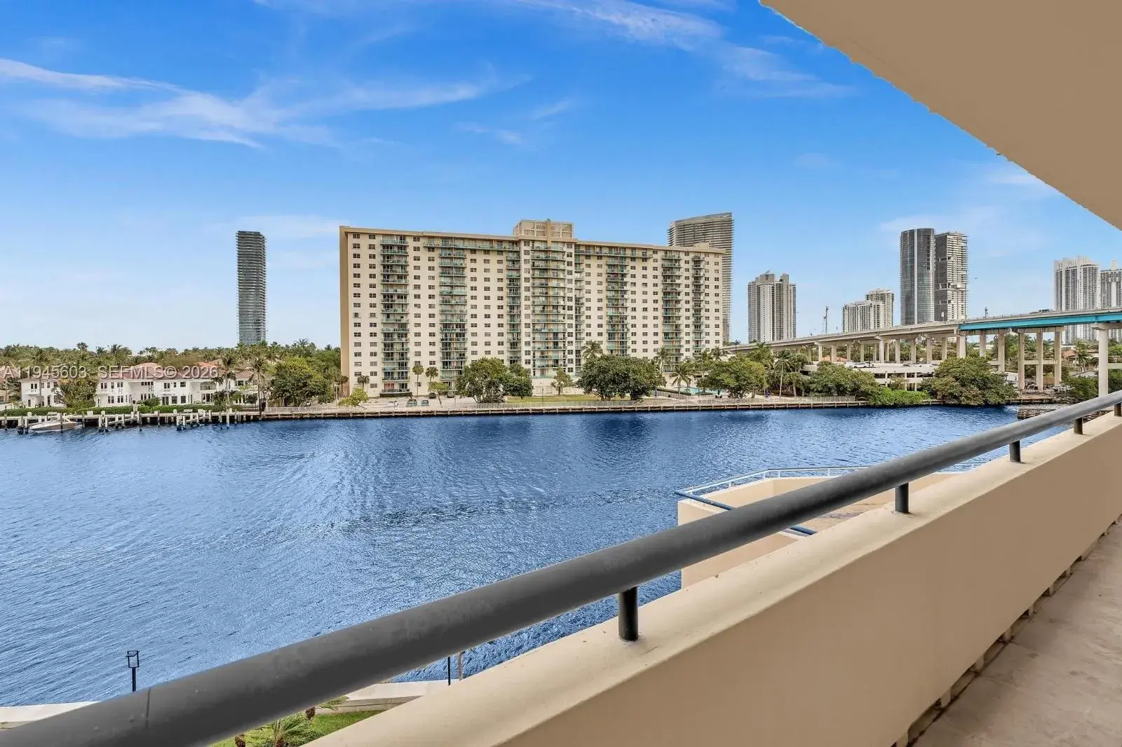 19355 Turnberry Way # 3J, Aventura FL 33180