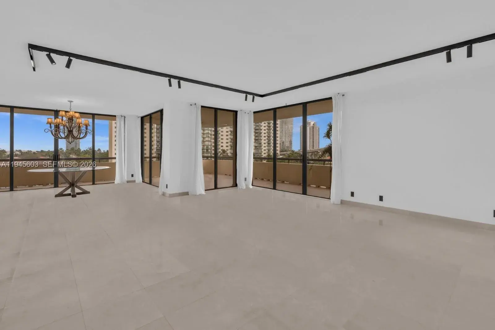 19355 Turnberry Way # 3J, Aventura FL 33180